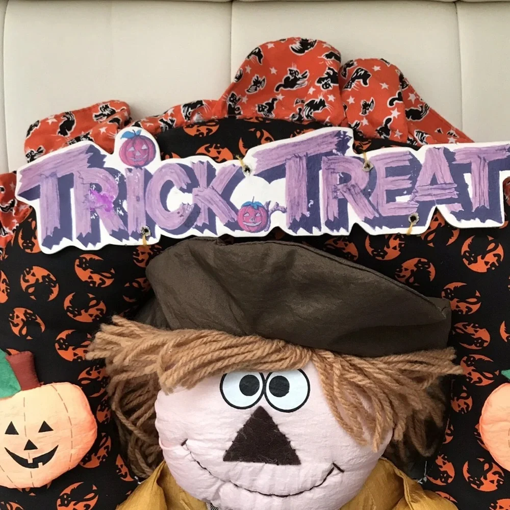 Halloween Scarecrow Door Wreath Trick or Treat Pumpkin Fall Decor 20 in